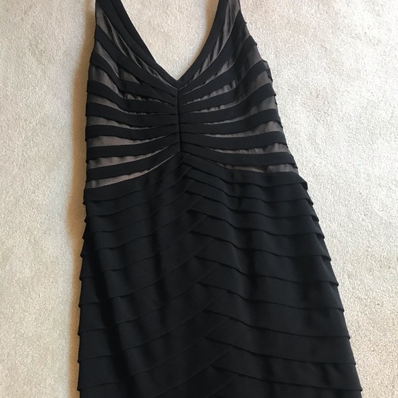 Carmen Marc Valvo evening gown - Picture 4 of 12